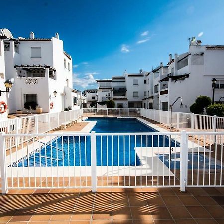 Puerto de la duquesa beach apartment Castillo de Sabinillas Exterior foto