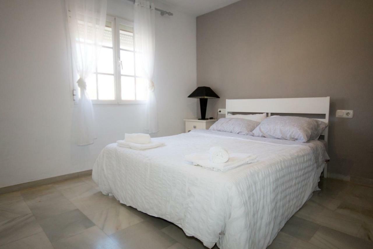 Puerto de la duquesa beach apartment Castillo de Sabinillas Exterior foto